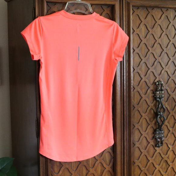 3/$15 NIKE DRI-FIT Neon Orange Short Sleeve V-Neck Tee - Picture 15 of 16